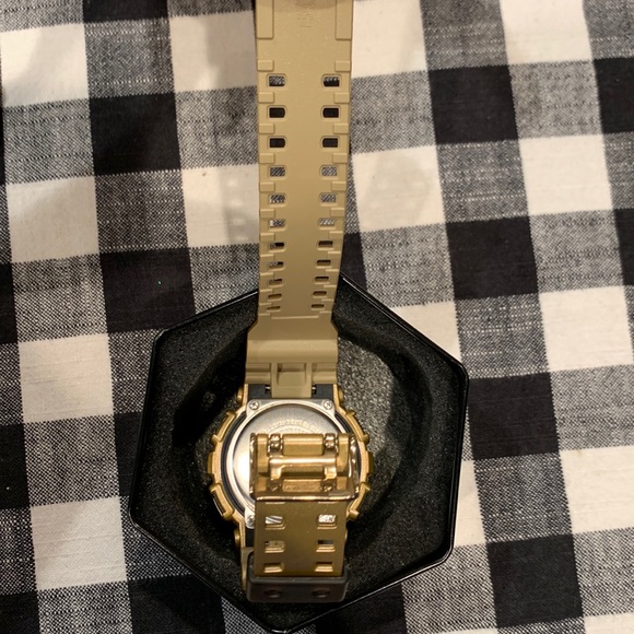 Men’s Casio G-Shock Gold Analog Digital Resin Watch GA-110 - Picture 10 of 14